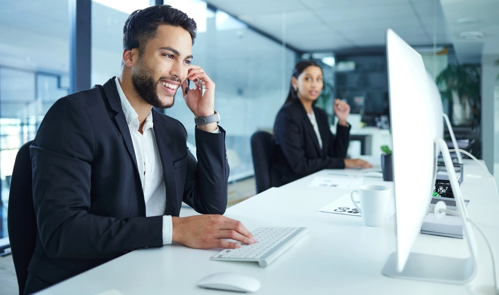 Telephone answering service London man answering call